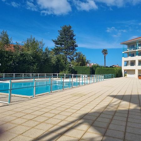 Appartement Du Golf Terrasse Piscine Tout A Pied 씨부르 외부 사진